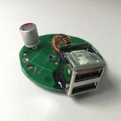 Über - geformte Plastikeinspritzung zerteilt PVC-Material mit PCBA-Baugruppen